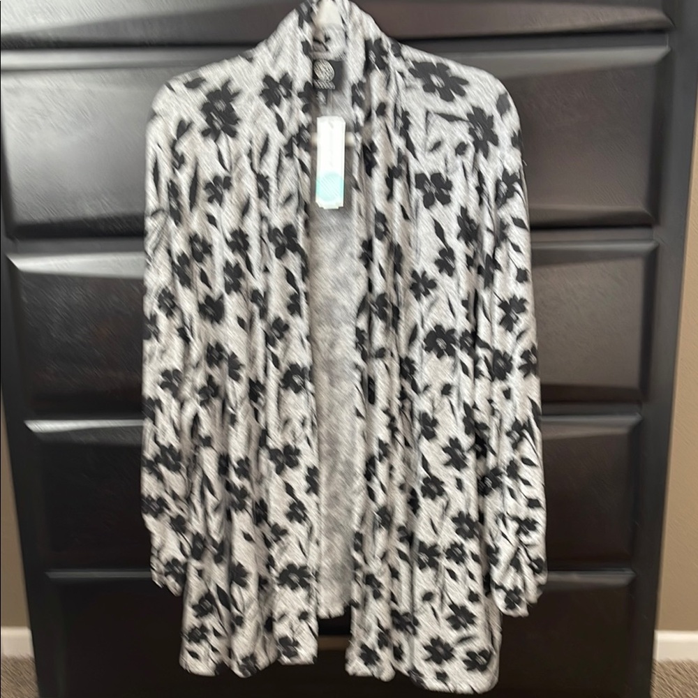 Black and White Floral Cardigan